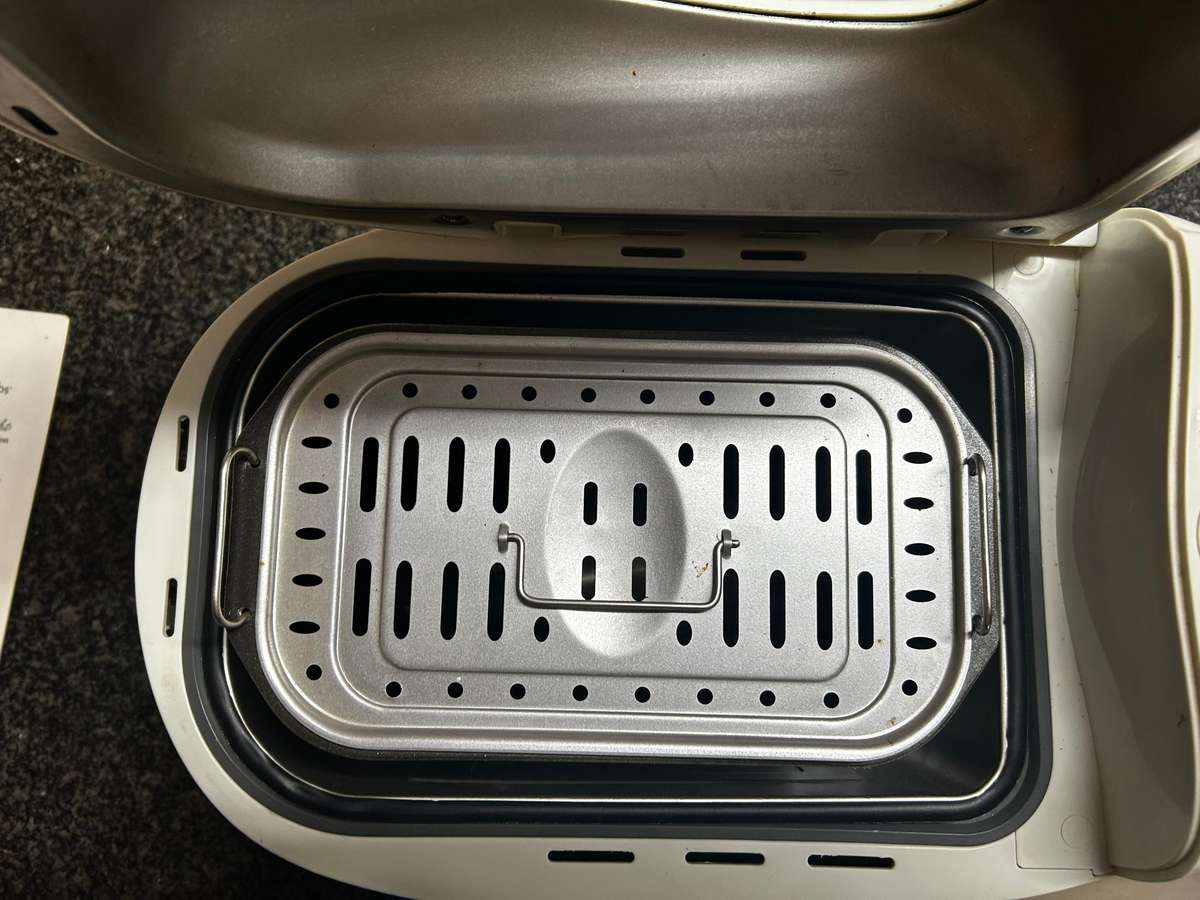 Russell Hobbs bread maker with popcorn function