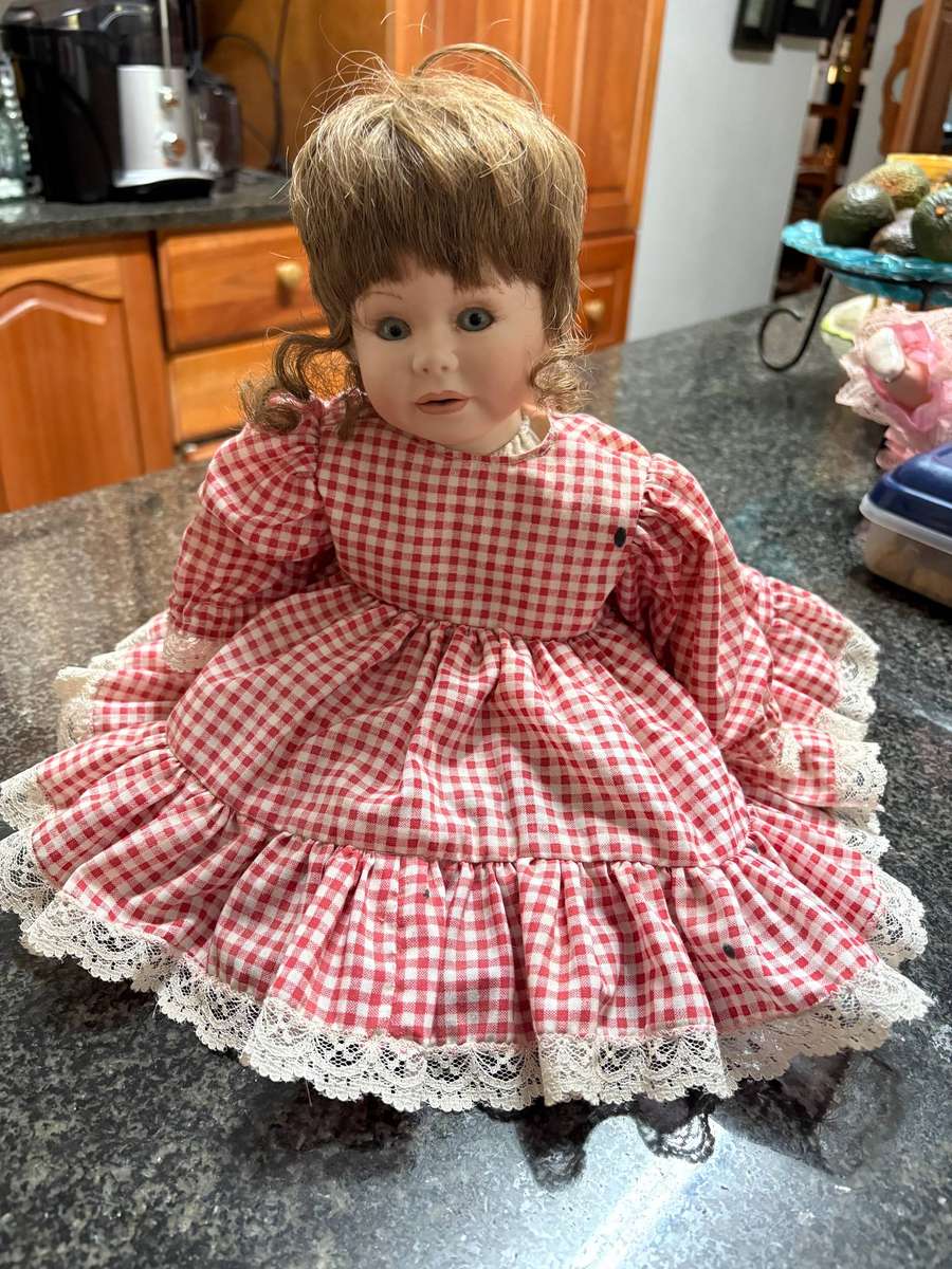 Porselien doll