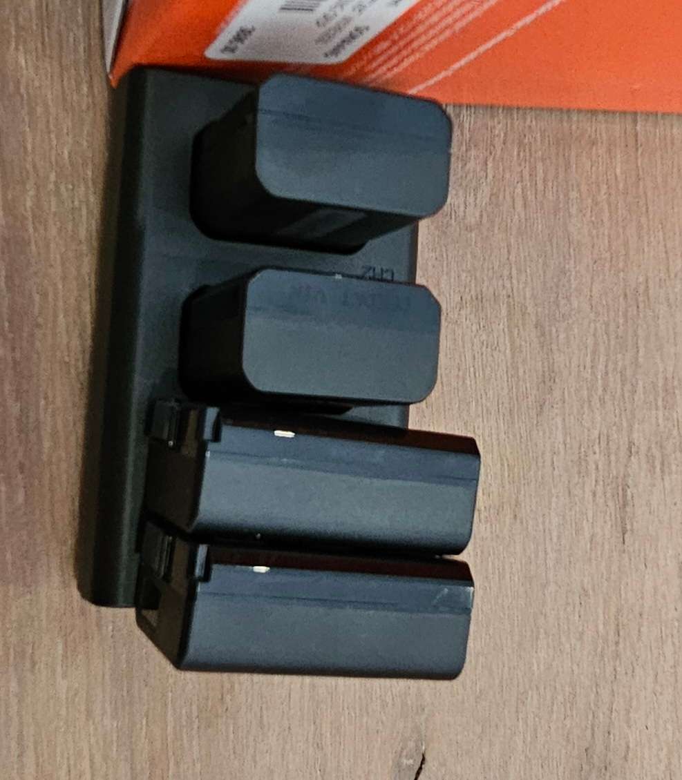 Sony Alpha ZV-E10 Mirrorless Vlogging Camera with E 16-50mm Lens plus Extra Accessories