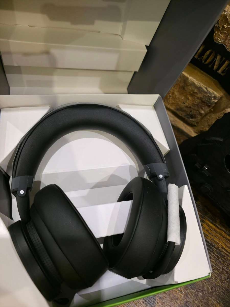 Xbox Wireless Headset v2 - Black (Xbox Series)