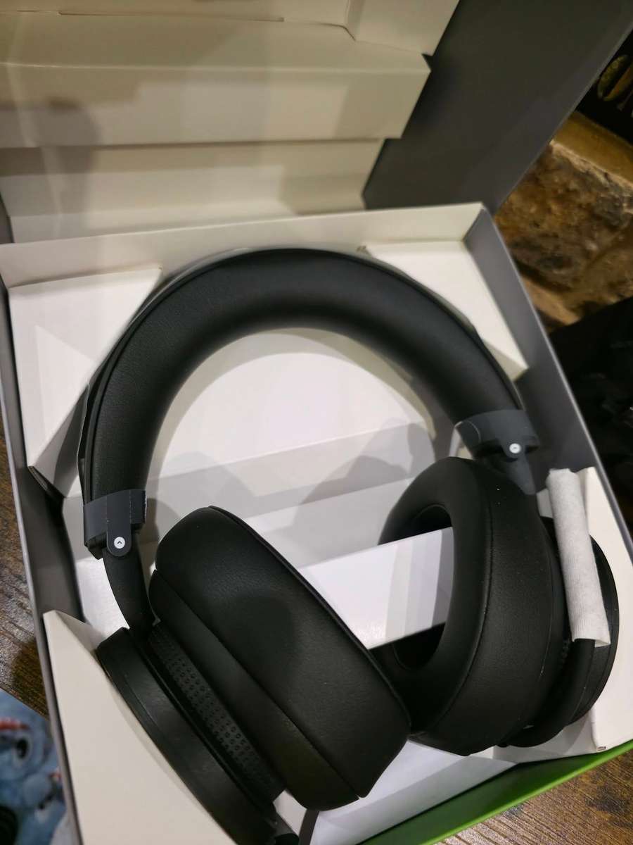 Xbox Wireless Headset v2 - Black (Xbox Series)