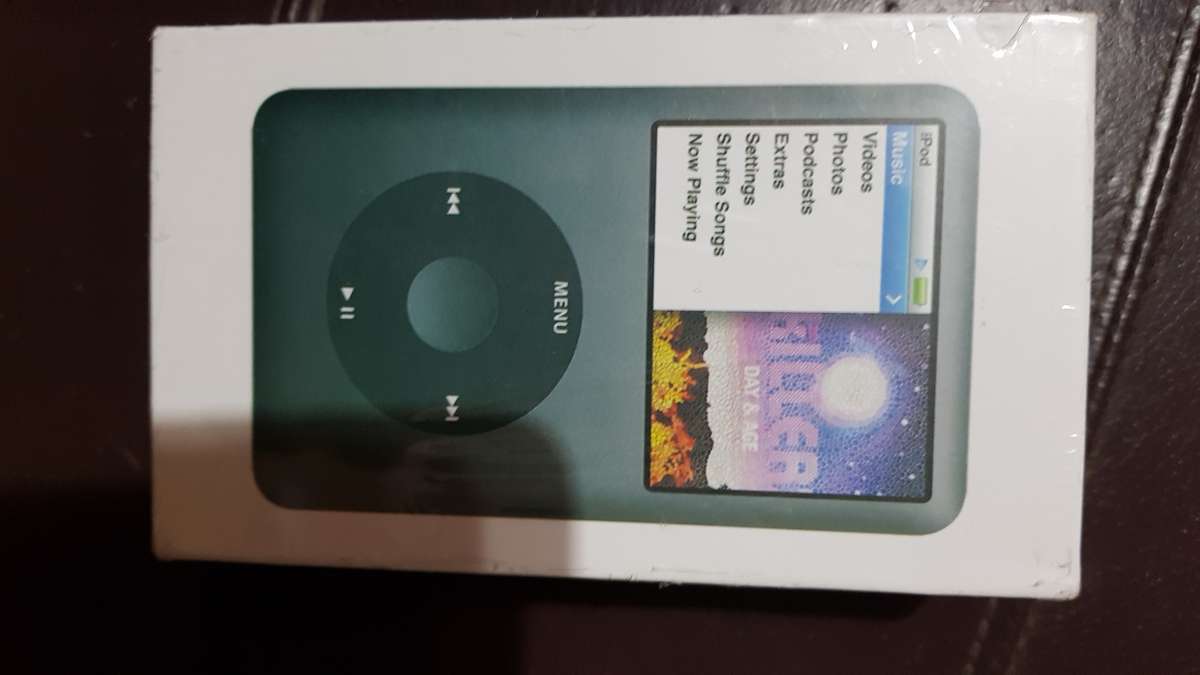 Apple iPod Classic 160GB 2009, Genius iTempo 350 Portable Speaker System for iPod & iPod Case