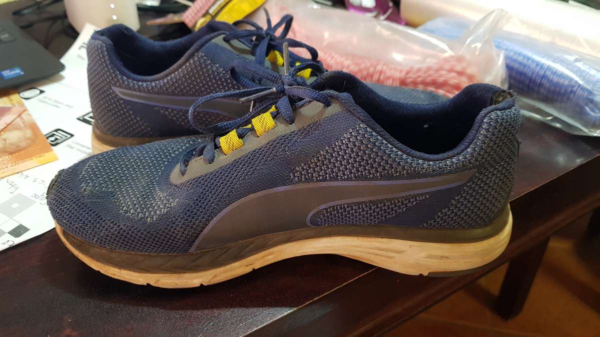 Puma Ignite 6.mm Drop Running Shoes Ladies Size UK 5 & Puma Sweater XL UK 16