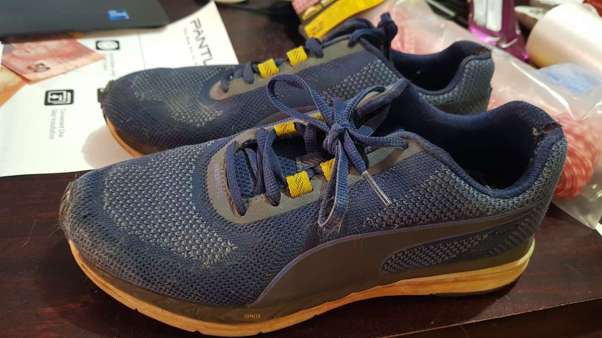 Puma Ignite 6.mm Drop Running Shoes Ladies Size UK 5 & Puma Sweater XL UK 16