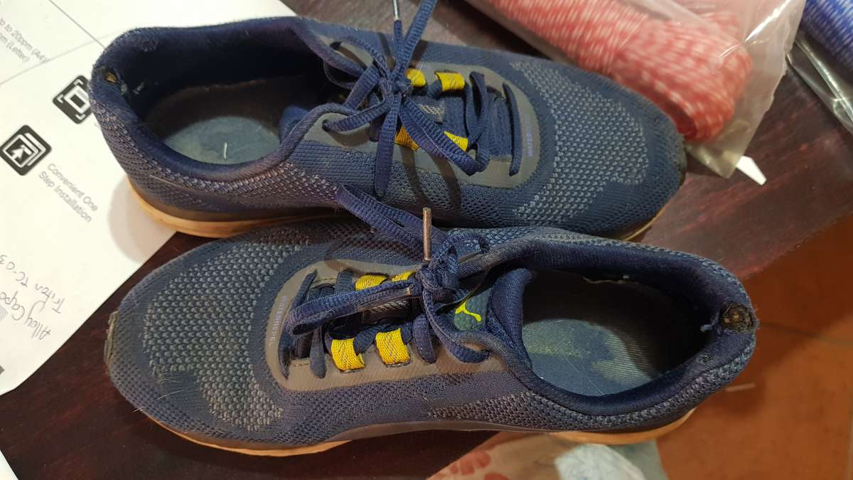 Puma Ignite 6.mm Drop Running Shoes Ladies Size UK 5 & Puma Sweater XL UK 16