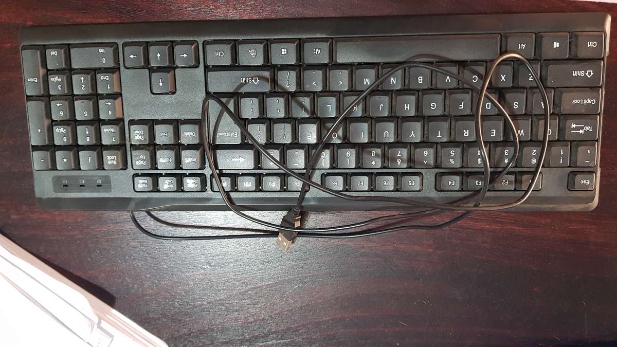 2 x Printers, 1 x Wireless Mouse & 1 x Keyboard - TO BE USED FOR SPARE PARTS ONLY