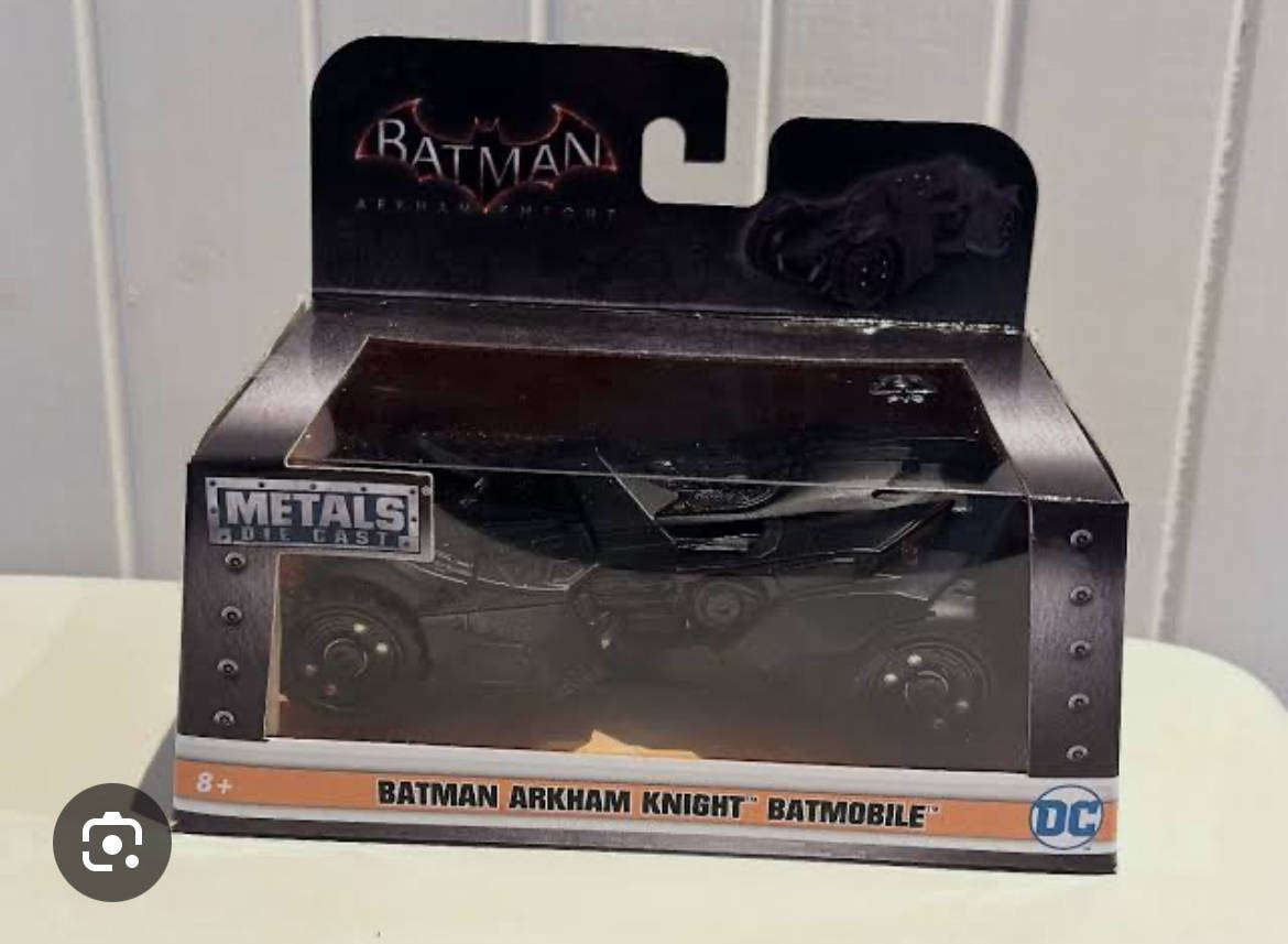 Jada diecast DC Comics BATMAN ARKHAM ASYLUM TV GAME BATMOBILE 1:32 scale vehicle