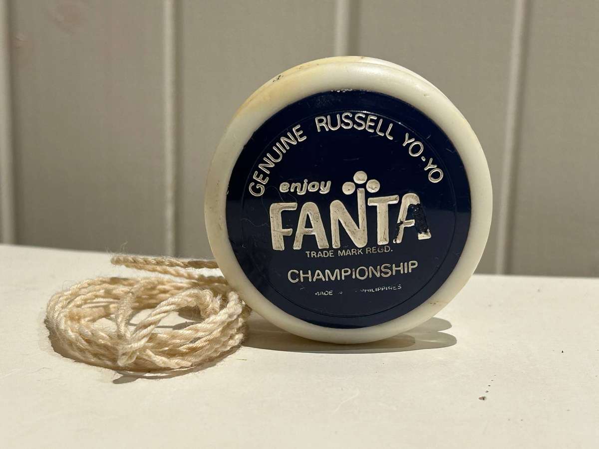 Rare AUSTRALIAN 1973 RUSSELL PROFESSIONAL FANTA YoYo