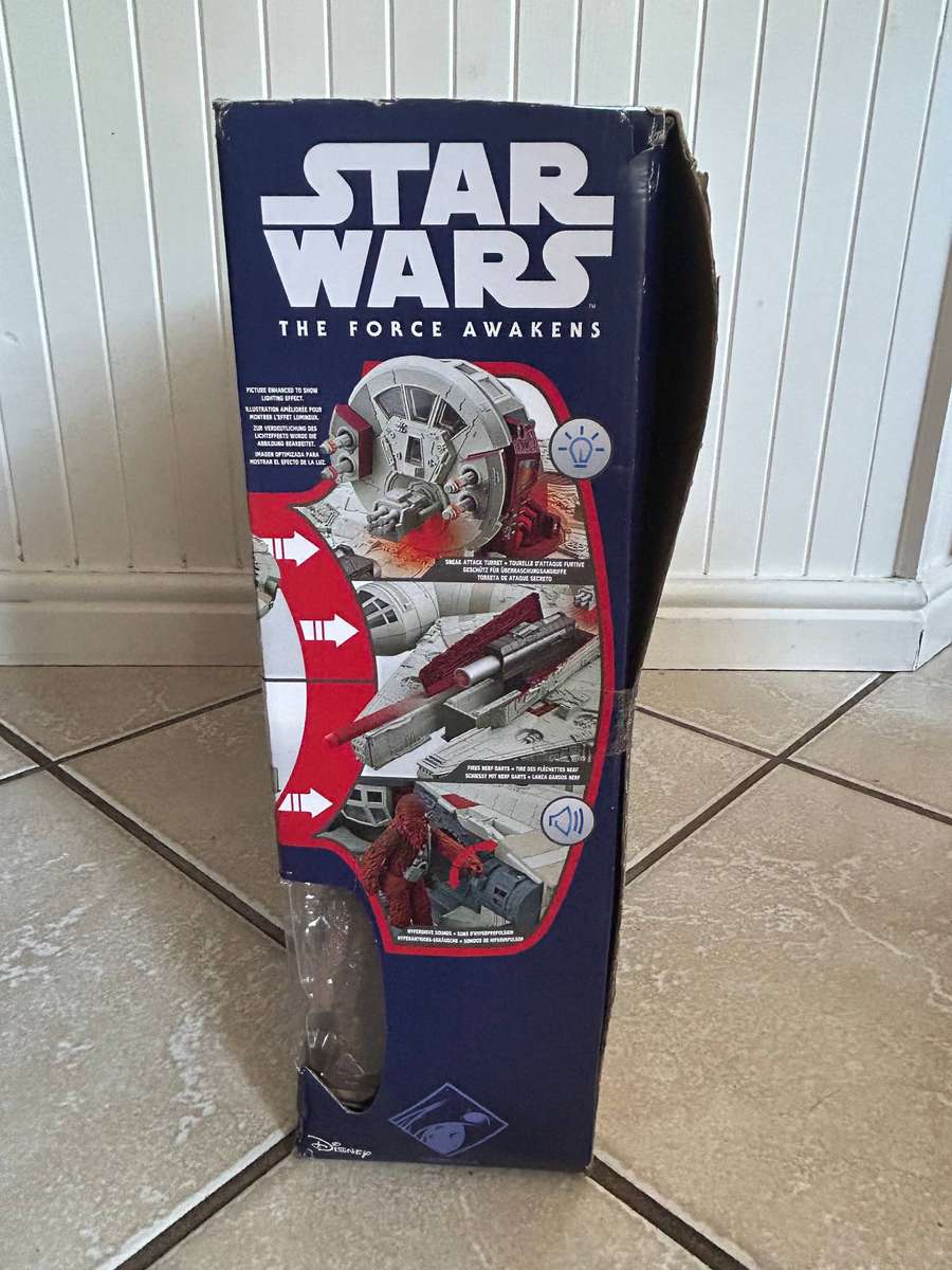 Hasbro Star Wars Episode 7 The Force Awakens MILLENNIUM FALCON mint in box