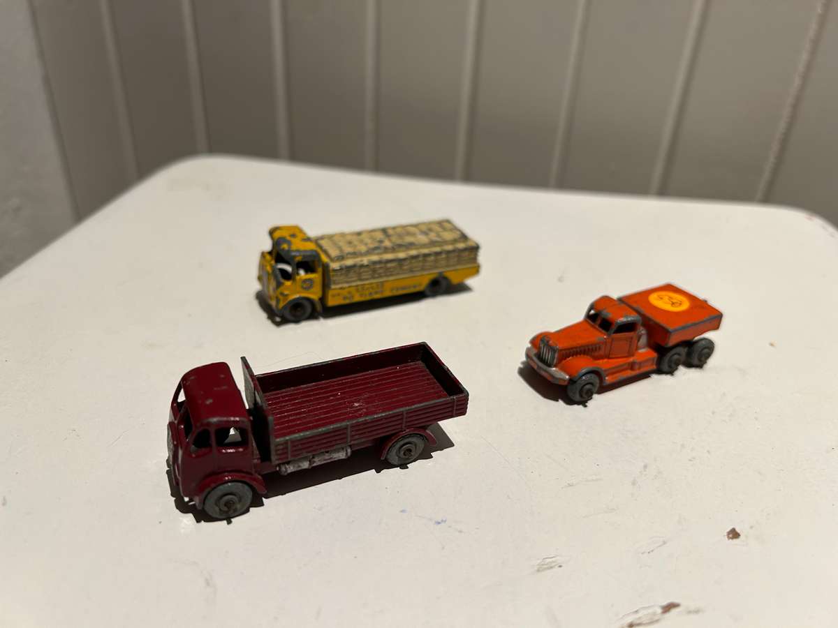 A Lot Vintage 1950s Matchbox LESNEY MOKO diecast trucks