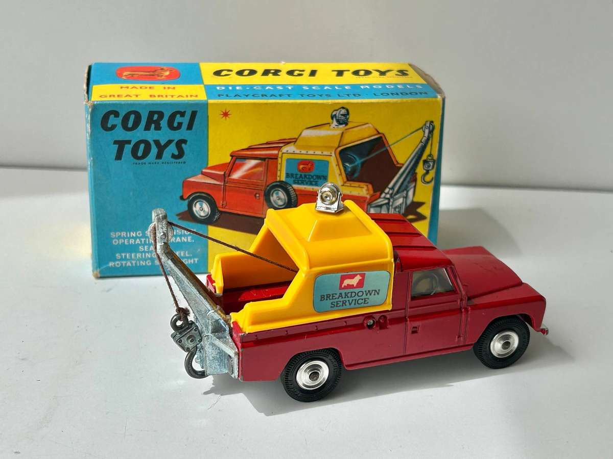 Corgi 477 1966 LAND ROVER Breakdown Truck mint in box