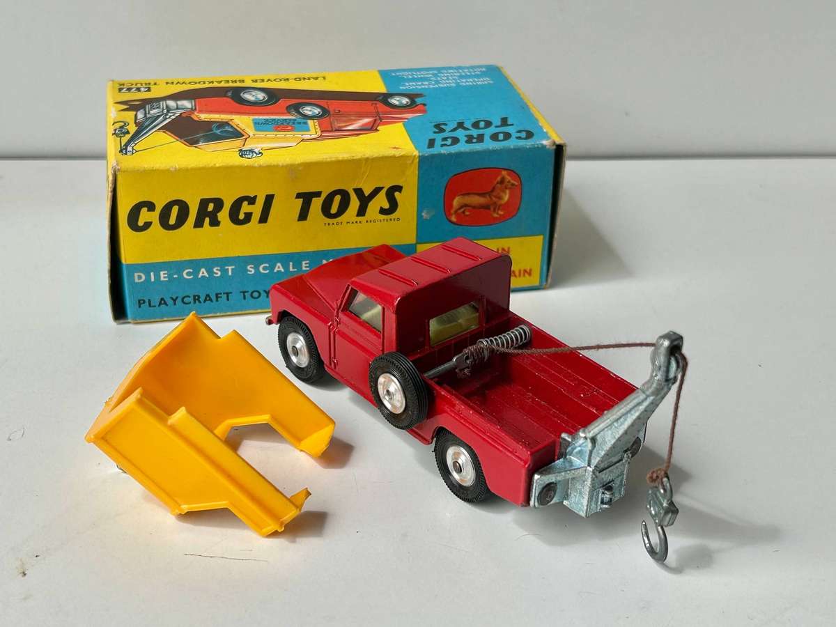 Corgi 477 1966 LAND ROVER Breakdown Truck mint in box