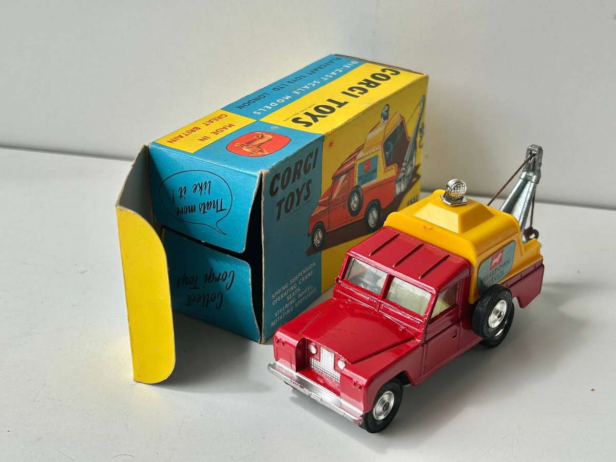 Corgi 477 1966 LAND ROVER Breakdown Truck mint in box