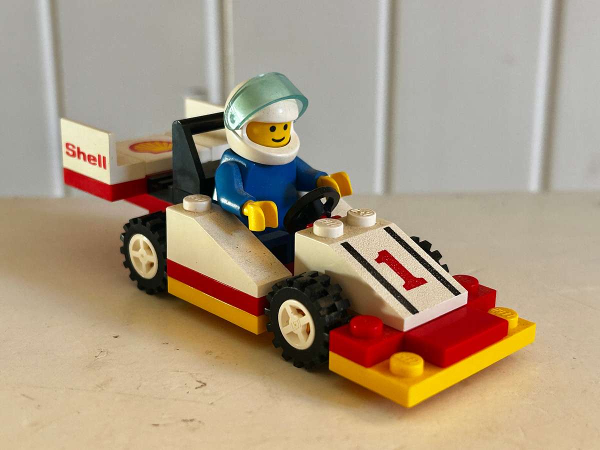 A Vintage LEGO 6503 SHELL RACING Car from 1988