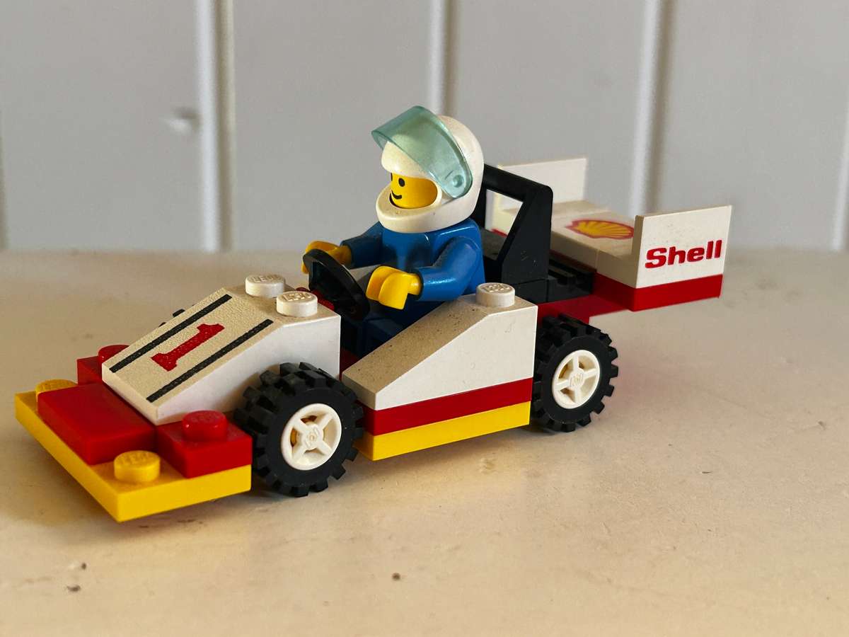 A Vintage LEGO 6503 SHELL RACING Car from 1988