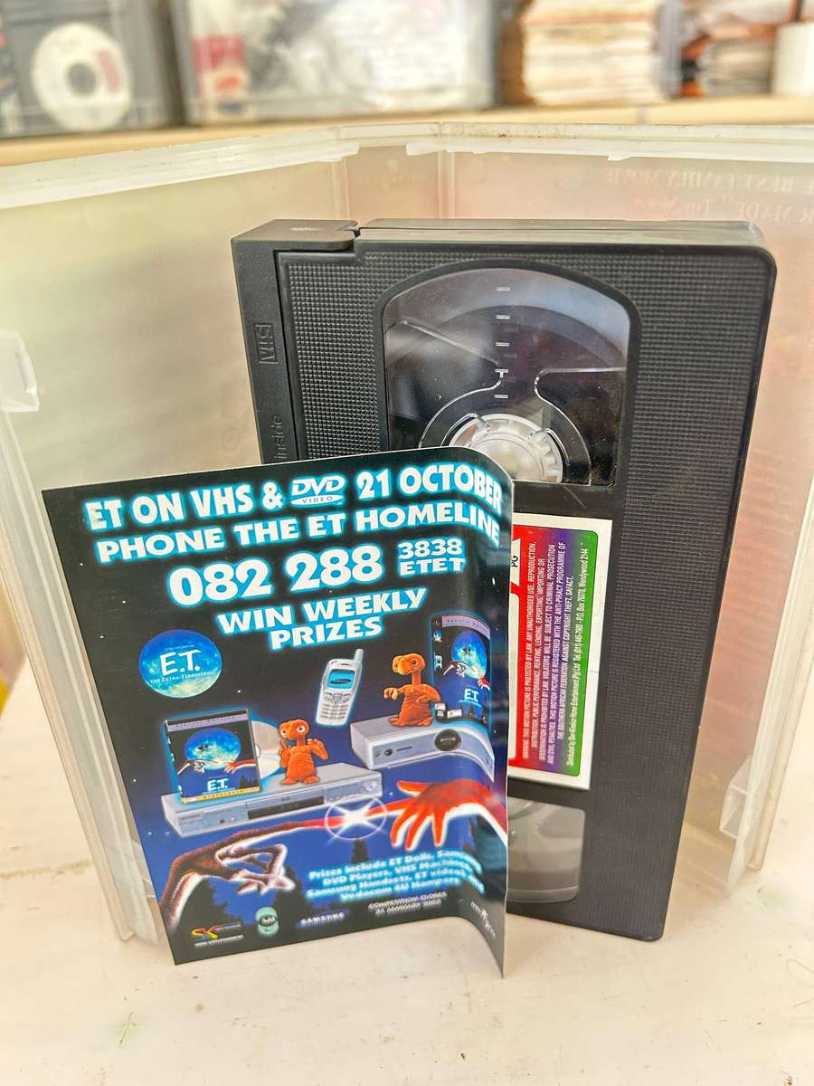 ET The Extra Terrestrial by Steven Spielberg Movie VHS PAL