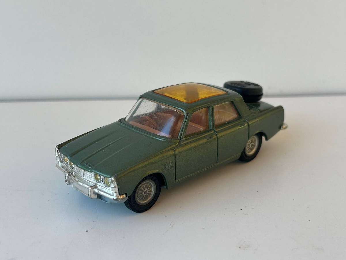 1968 Corgi diecast No 275 ROVER 2000TC diecast car