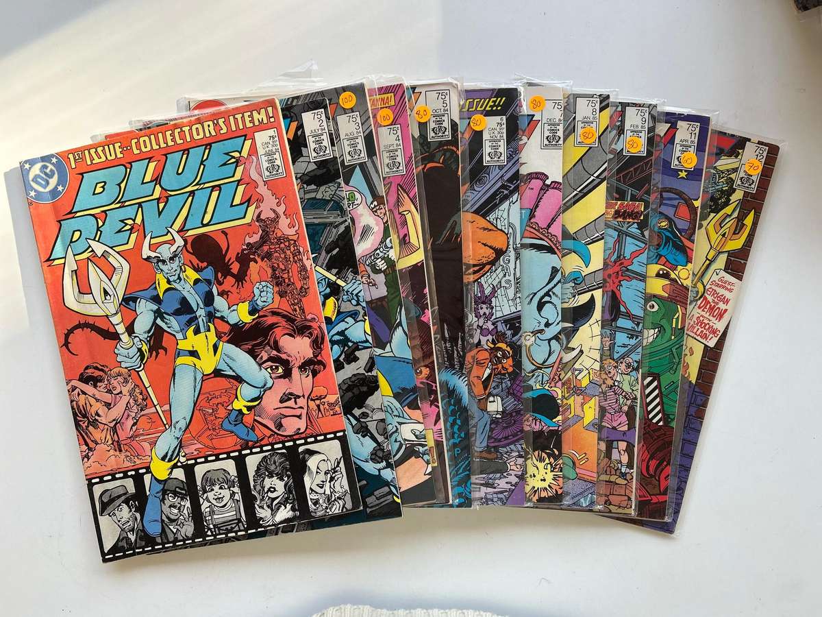DC comics The BLUE DEVIL lot of 14 comics!
