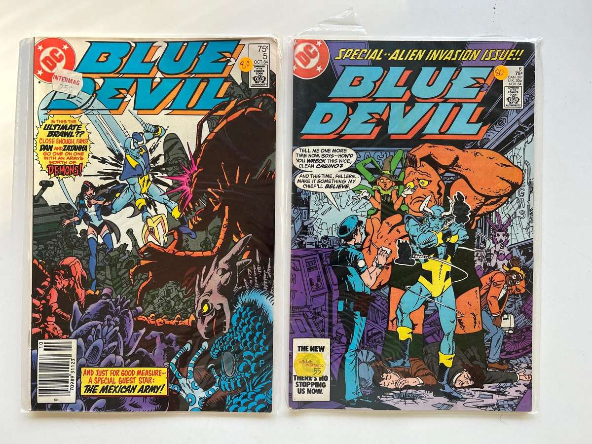 DC comics The BLUE DEVIL lot of 14 comics!