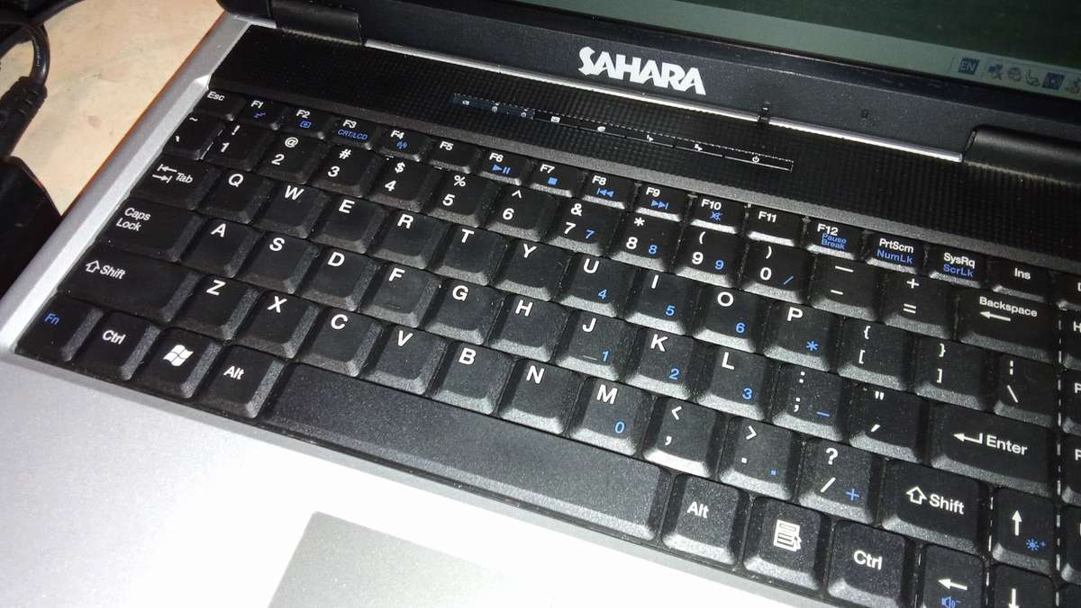 Sahara Laptop - Win XP SP3 - Celeron M 1.4Ghz 256MB RAM