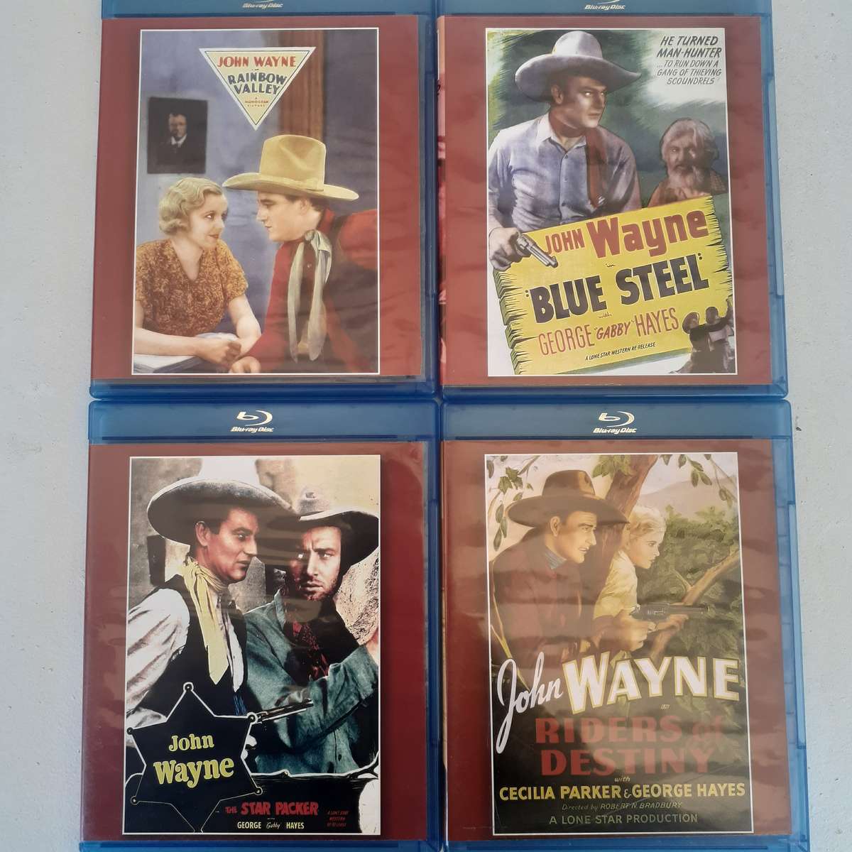 John Wayne DVD Movie Bundle Collection (8 DVDs)