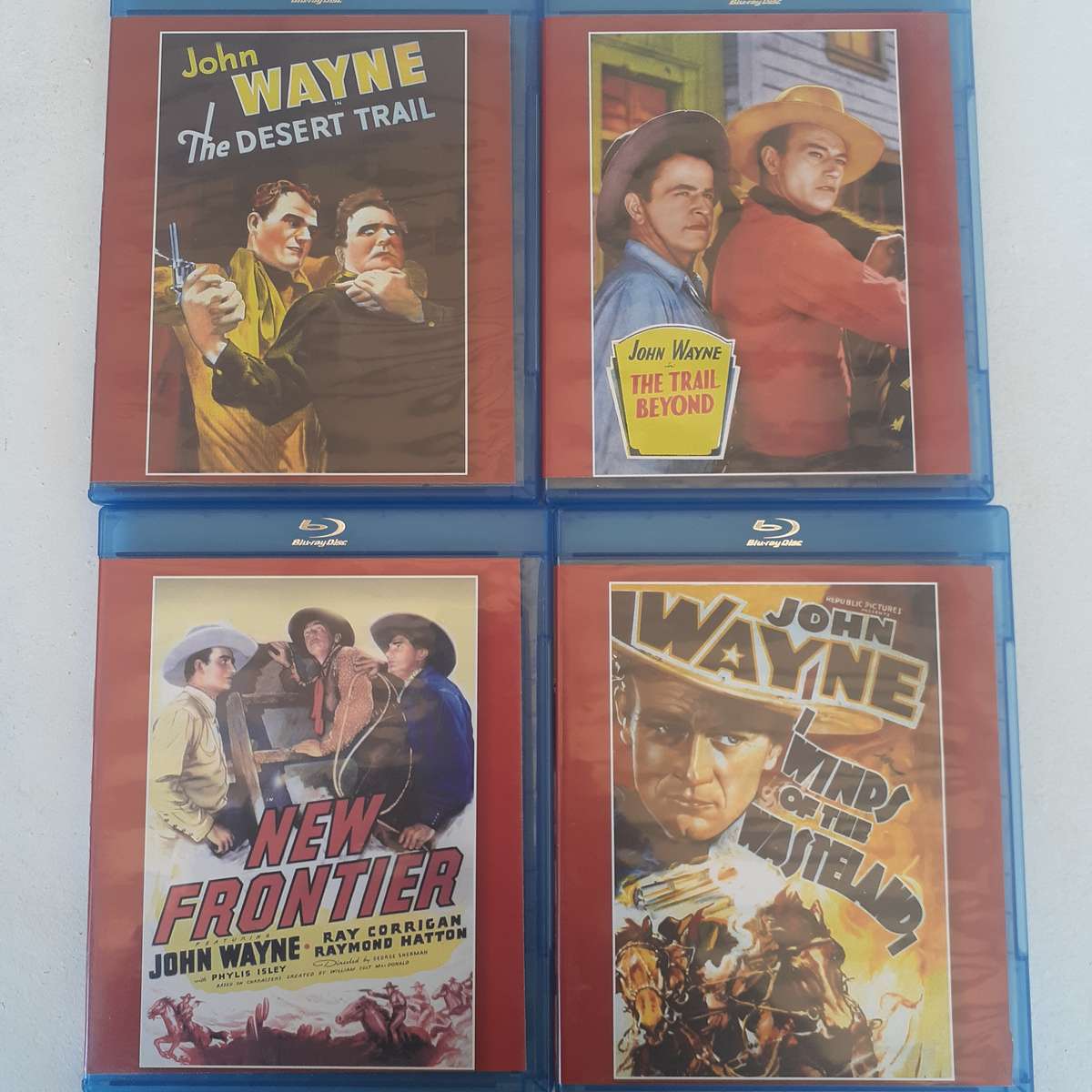 John Wayne DVD Movie Bundle Collection (8 DVDs)