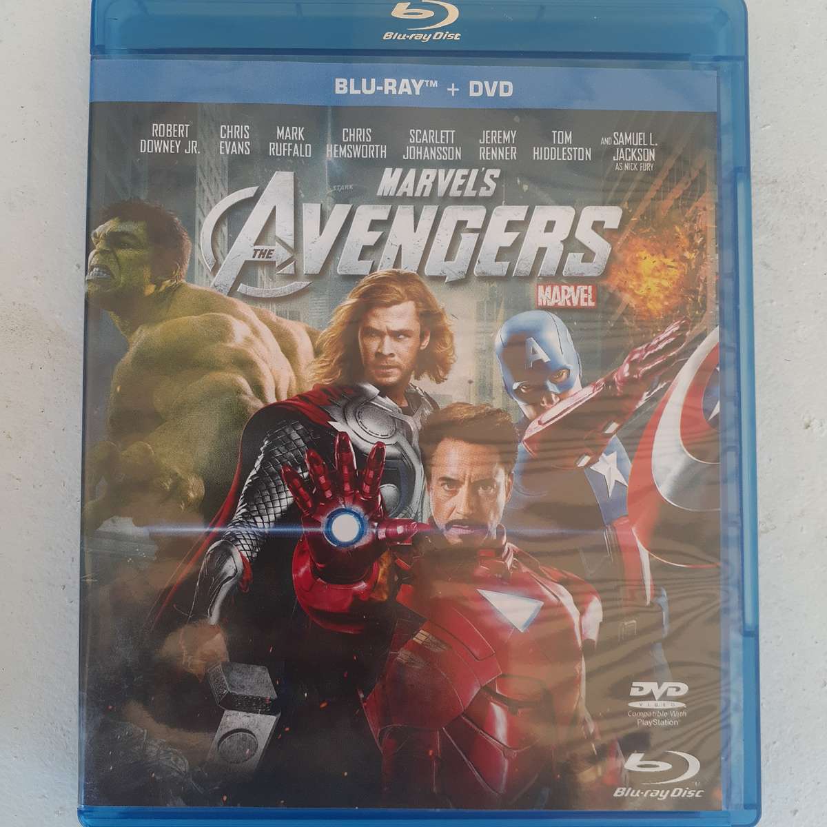 The Avengers - Downey Jr. / Evans (2 Discs) [Blu-ray + DVD Movie]