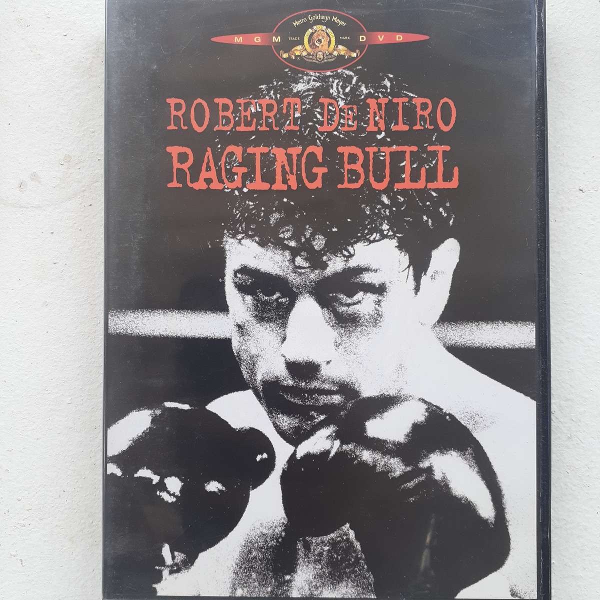 Raging Bull (A Martin Scorsese Movie) - De Niro / Pesci [DVD Movie]