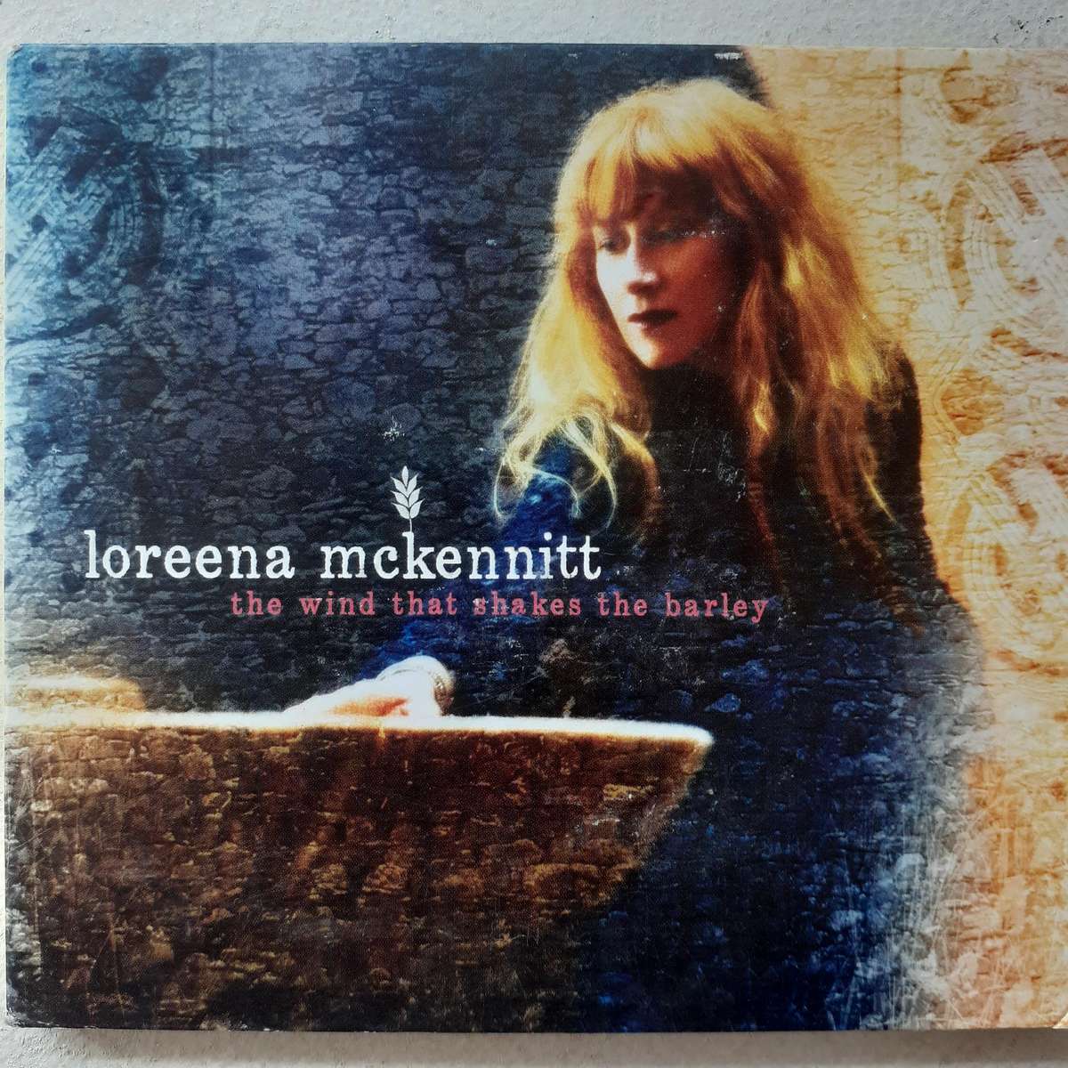 Loreena McKennitt - The Wind That Shakes The Barley [Import CD digipak] (2010)