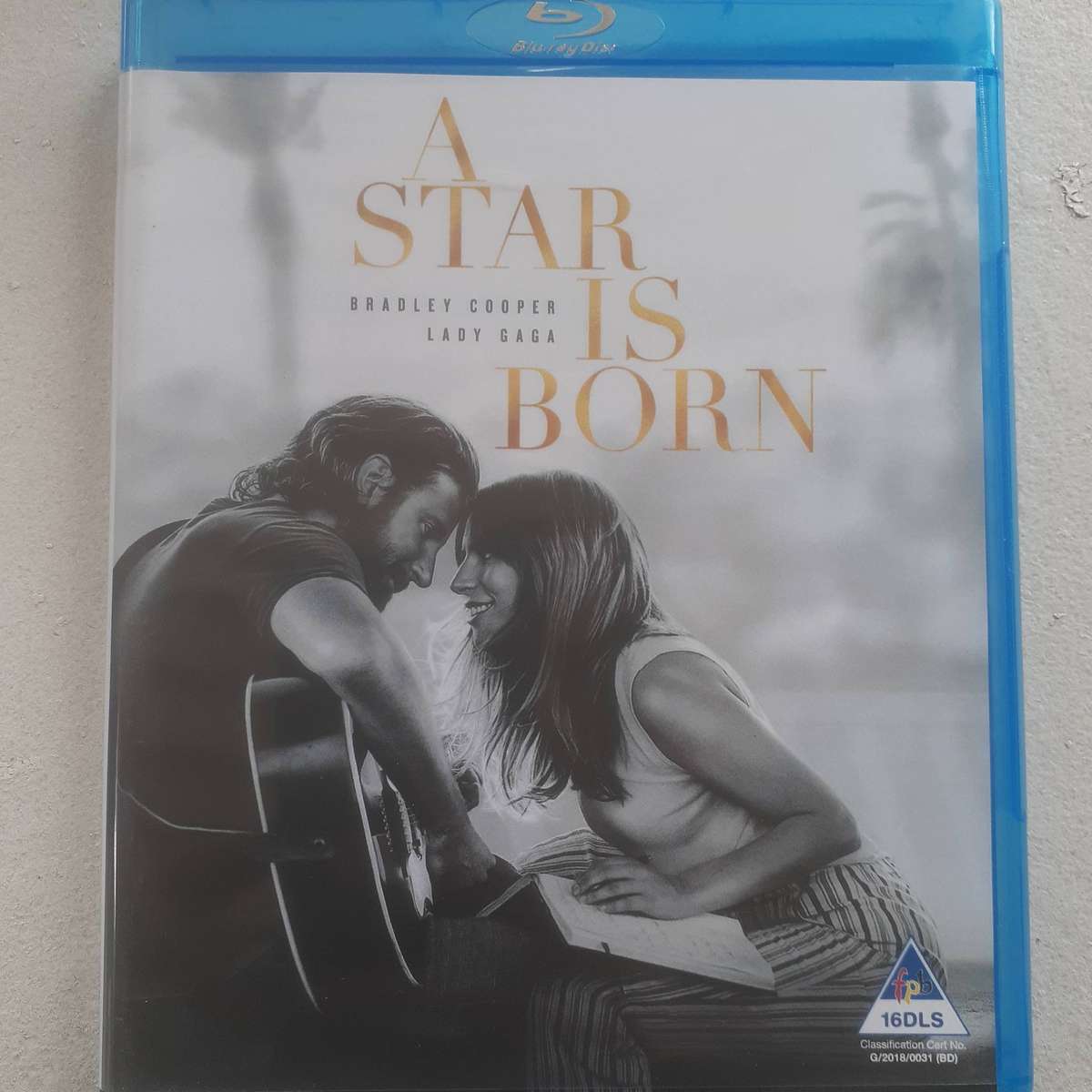 A Star Is Born - Cooper / Gaga [Blu-ray Movie]    **