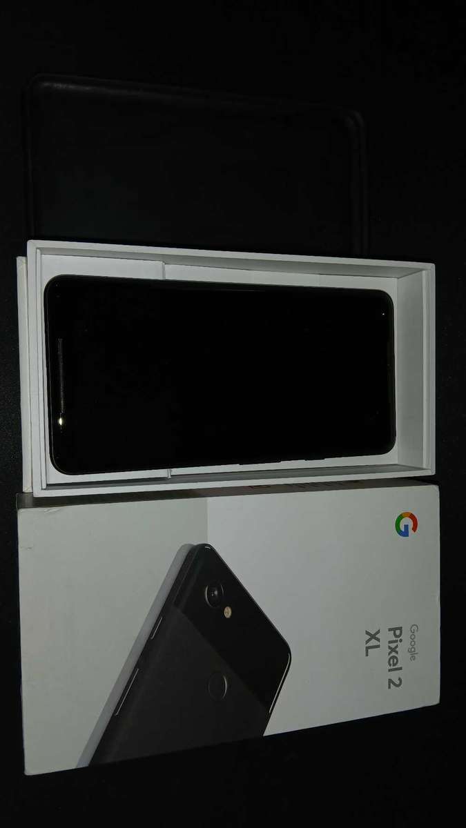 Google Pixel 2 XL 6.0", 64GB, 4GB RAM, Mostly Black