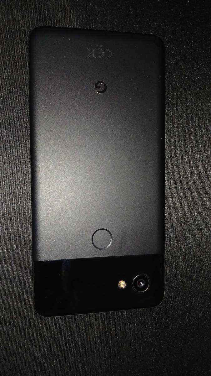 Google Pixel 2 XL 6.0", 64GB, 4GB RAM, Mostly Black