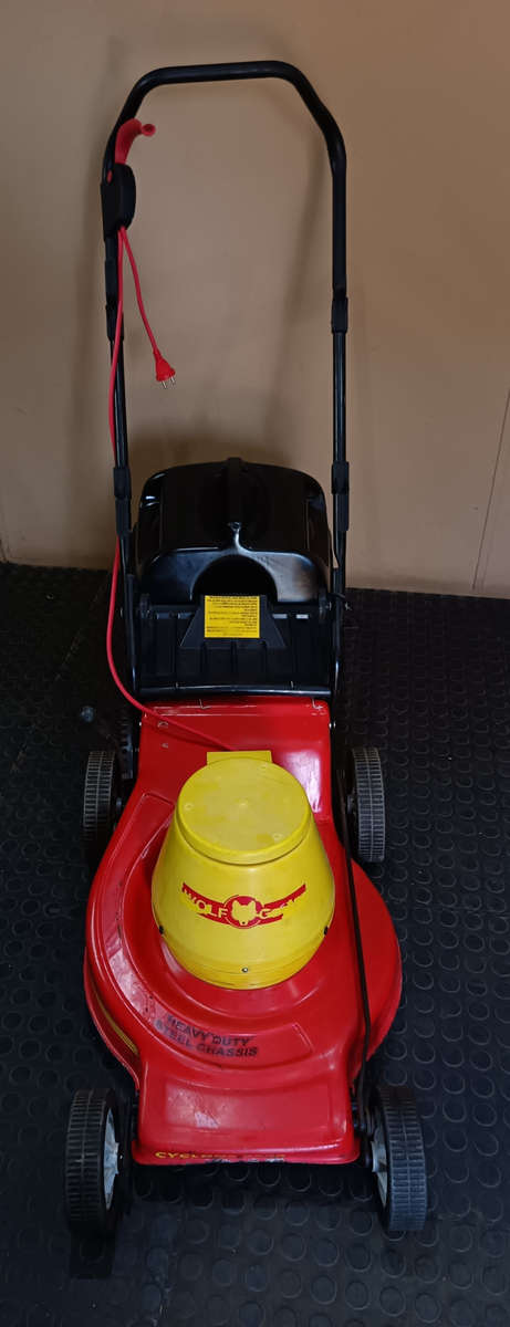 Wolf Cyclone 2200W Electric Lawnmower (Reconditioned)