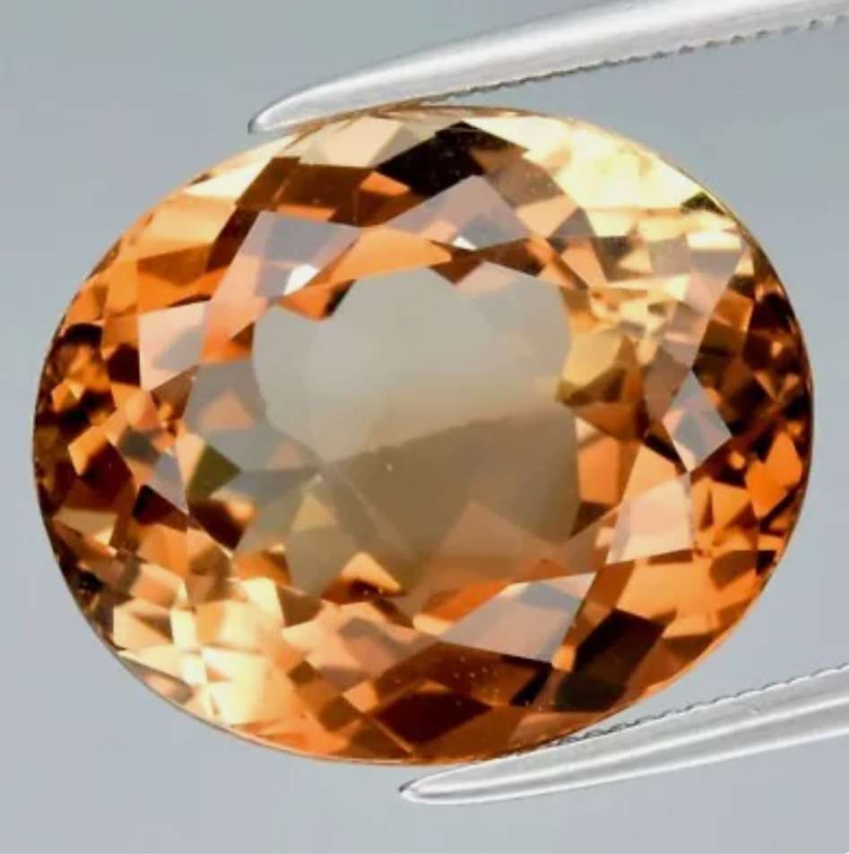 Stunning! Big 13ct Oval Cut Natural Champagne Topaz