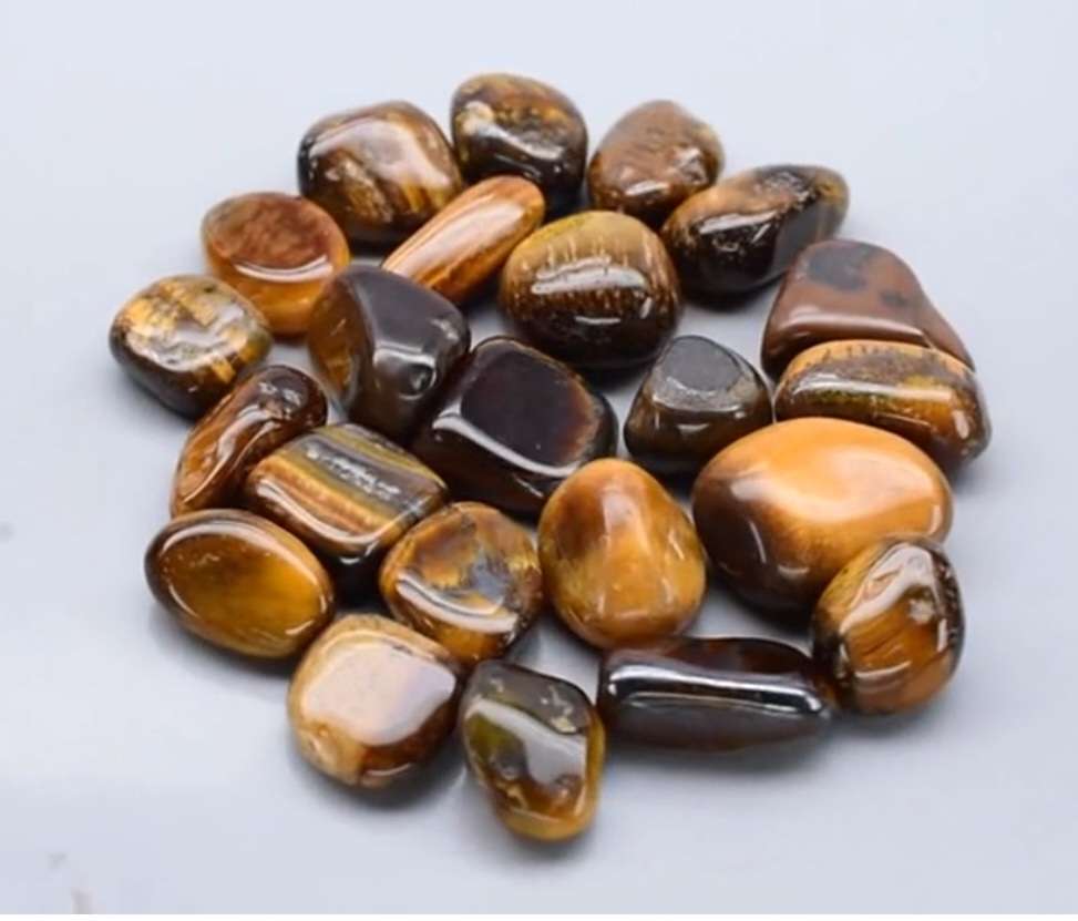 25 Piece Lot 155.91ct Natural Tiger's Eye