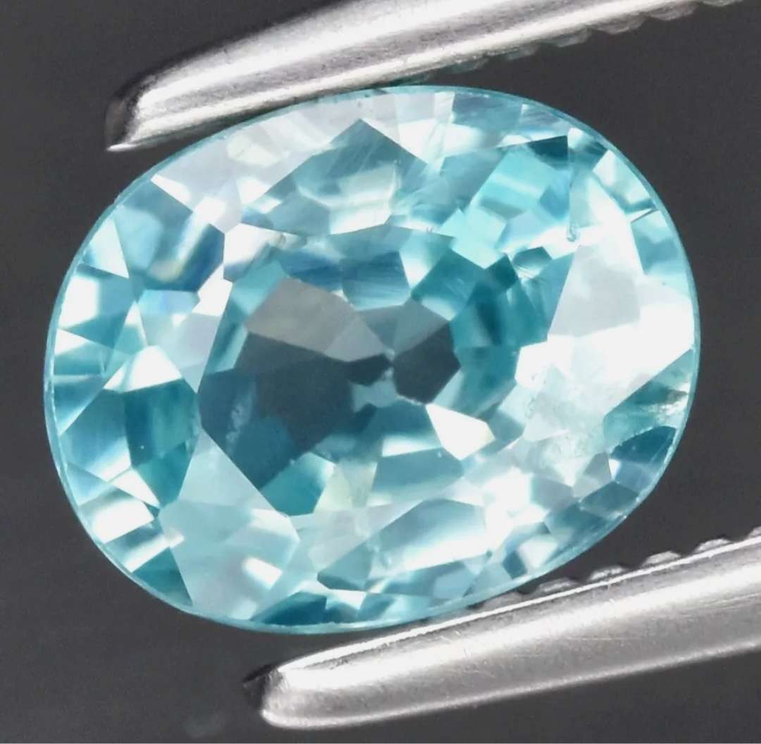 Beautiful! 6x4.8mm Oval Cut Natural Blue Zircon