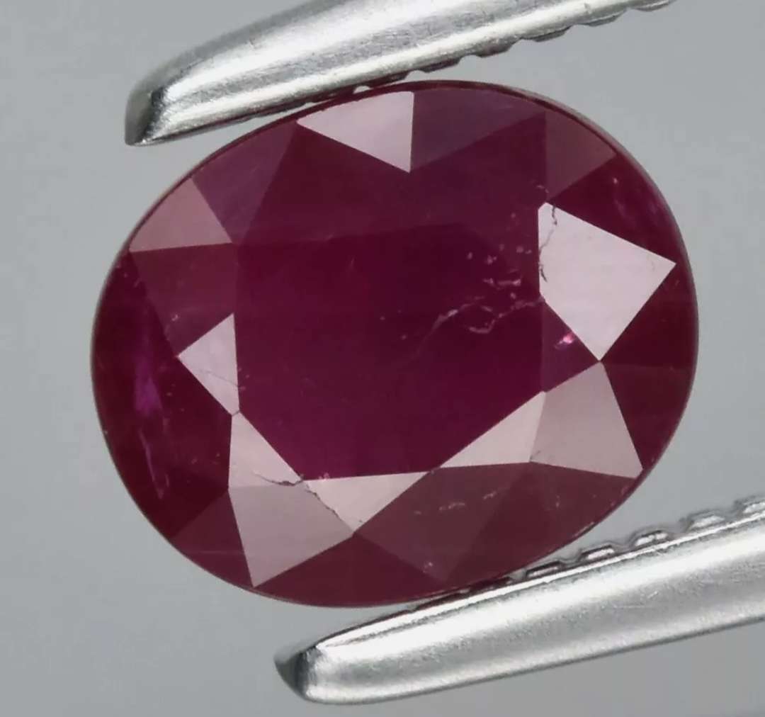 Beautiful 5.5x4.5mm Natural Oval Cut Red Ruby
