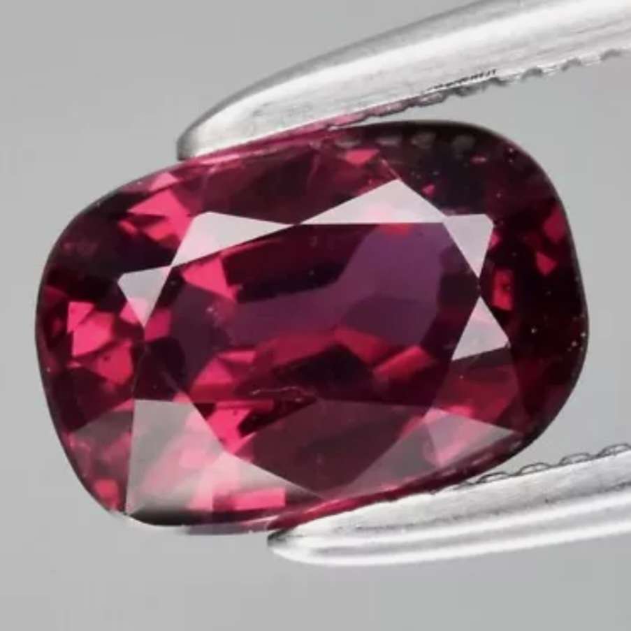 Beautiful 1.04ct Cushion Cut Natural Purplish Pink Rhodolite Garnet