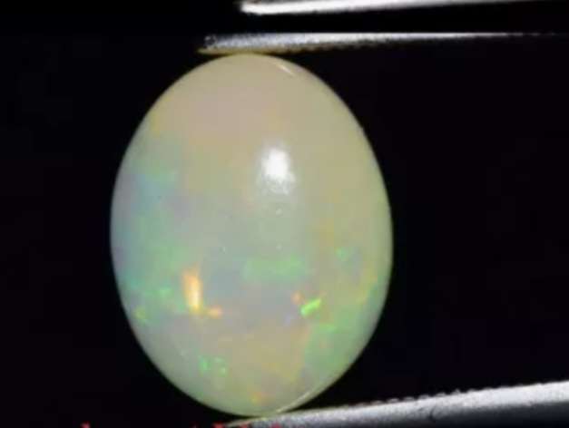 Stunning! 2.01ct Oval Cut Natural Play-of-Colour Crystal Opal