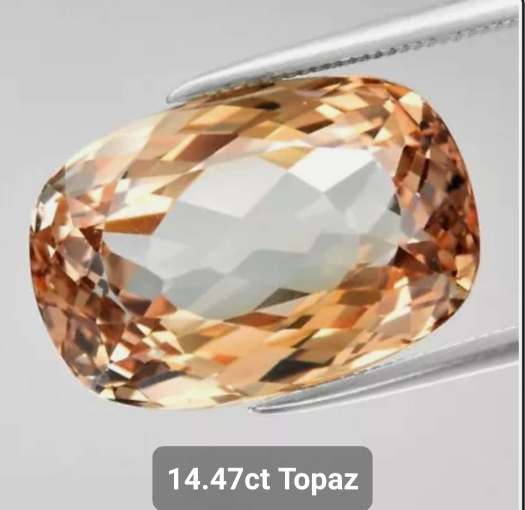 Stunning! Big 14.47ct Cushion Cut Natural Champagne Topaz