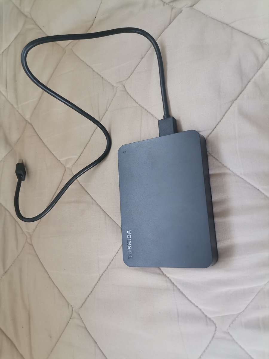 Toshiba 4TB 2.5" External Hard drive Plug n Play