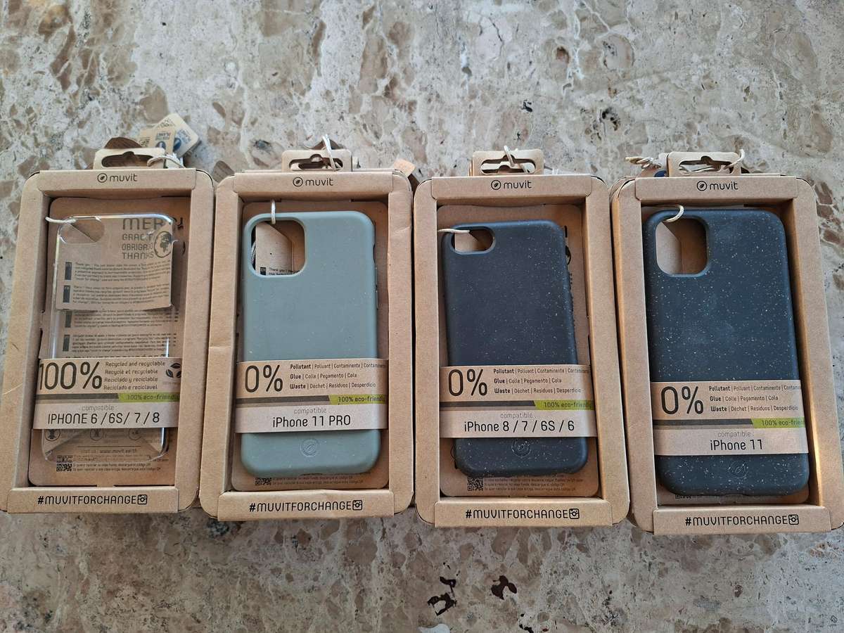 R1.00 NO RESERVE AUCTION - BULK iPhone COVERS