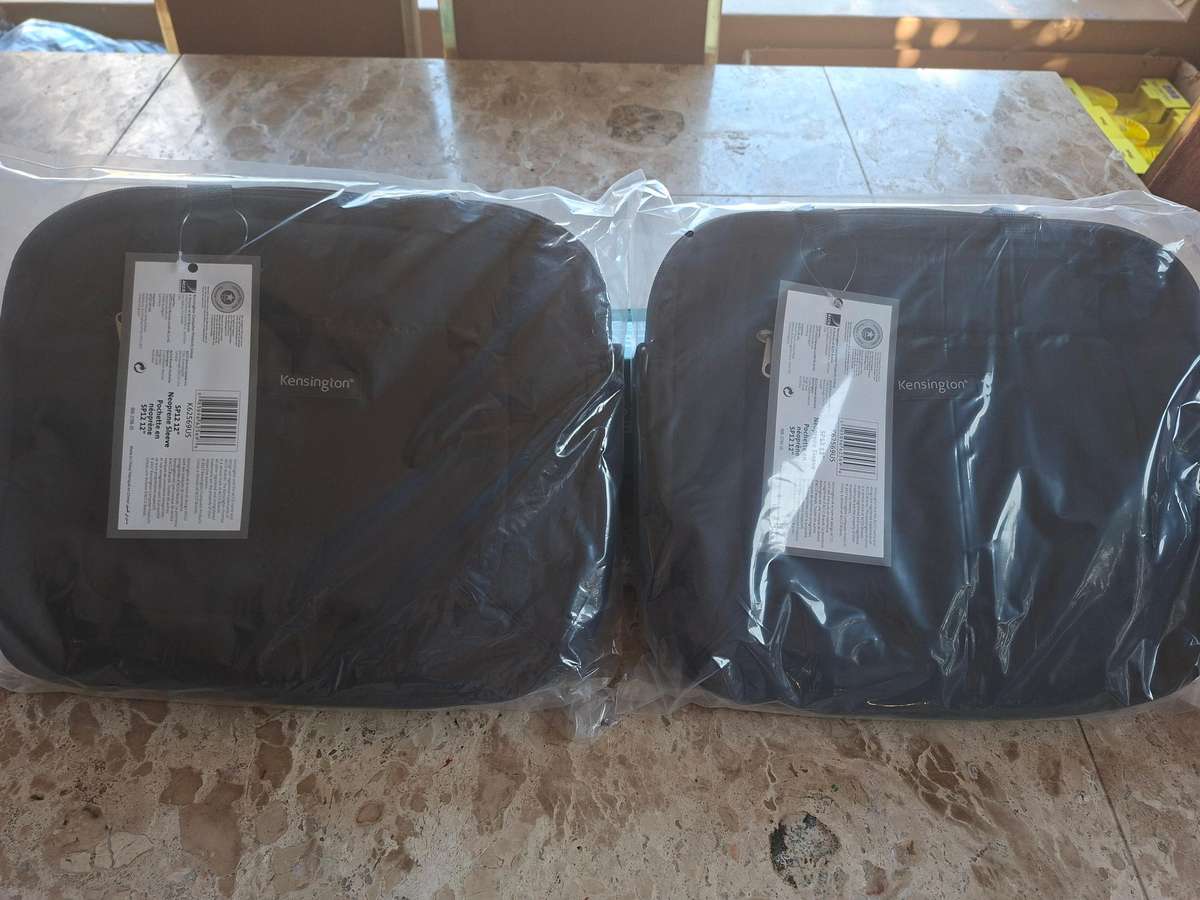 Kensington SP12 Neoprene Laptop Sleeves x 2