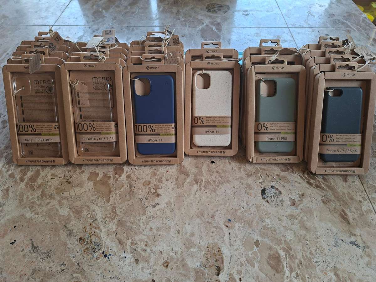 20 x MUVIT iPhone Cellphone Covers