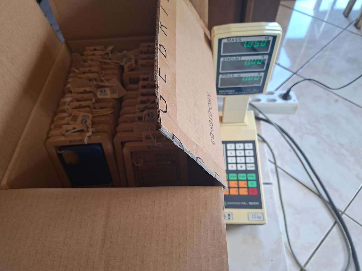 20 x MUVIT iPhone Cellphone Covers