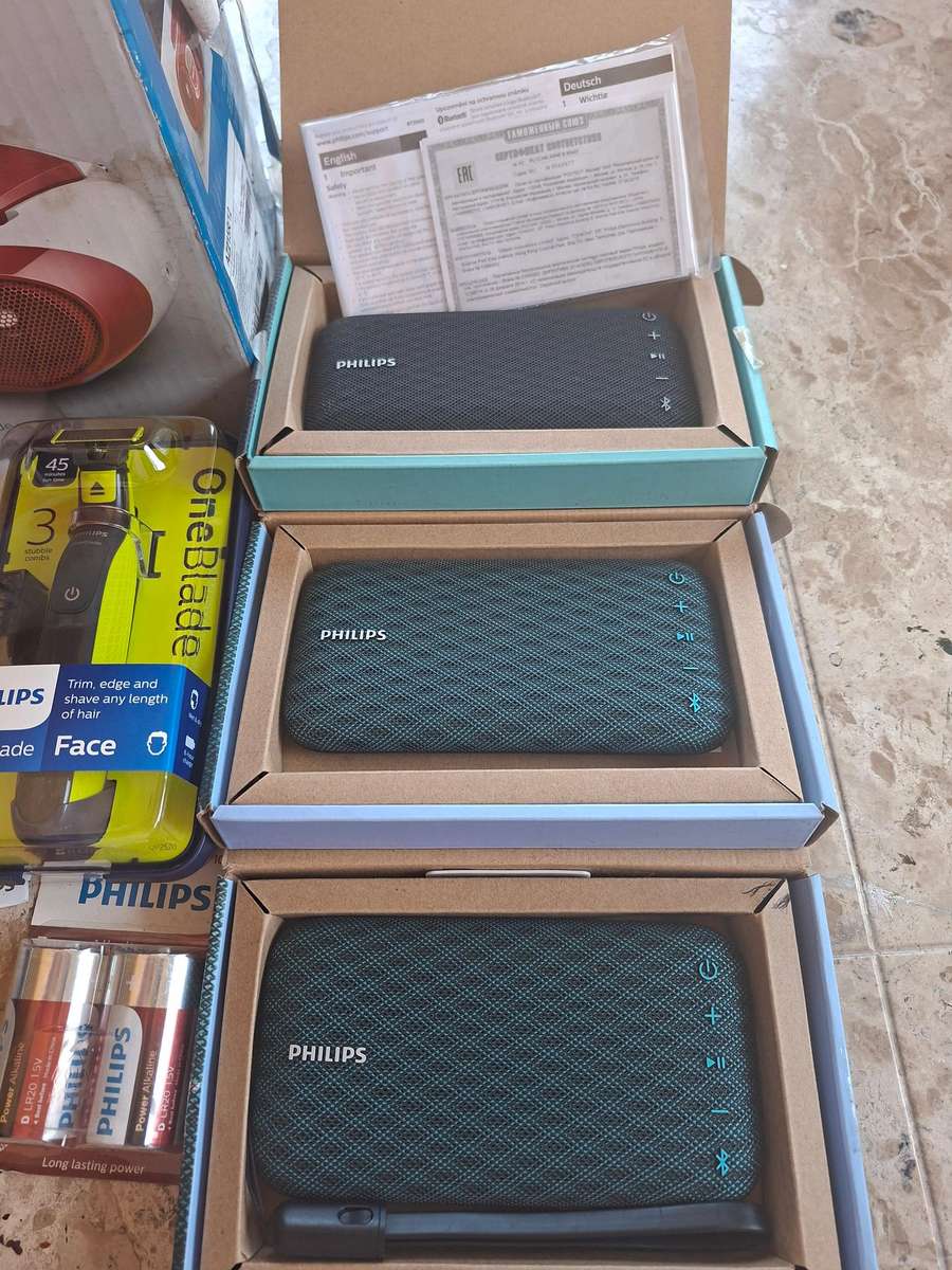 R1.00 NO RESERVE AUCTION  PHILIPS SOUND SYSTEM, SHAVER & MORE!