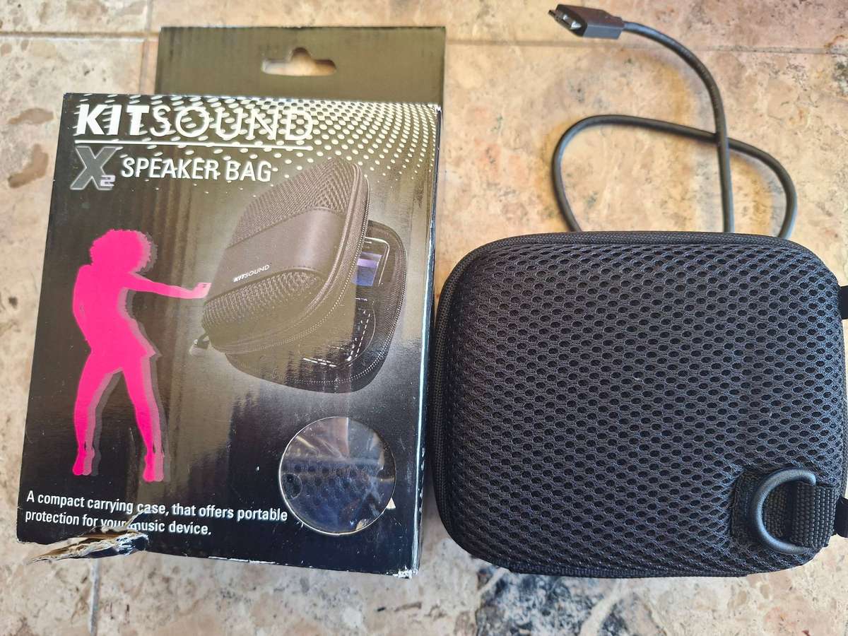 Speakers, Sound Gear & More-  CLEARANCE AUCTION  R1.00 NO RESERVE!