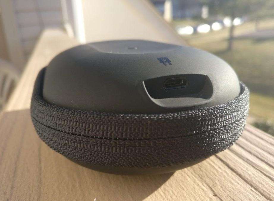 Mophie Power Capsule 1400mAh Travel Charging Case  5 Units (Brand New, Sealed in Master Carton