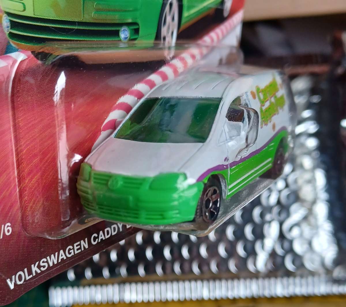 2023 Matchbox ~ Candy Crunch ~ No1/6 Volkswagen Caddy Delivery