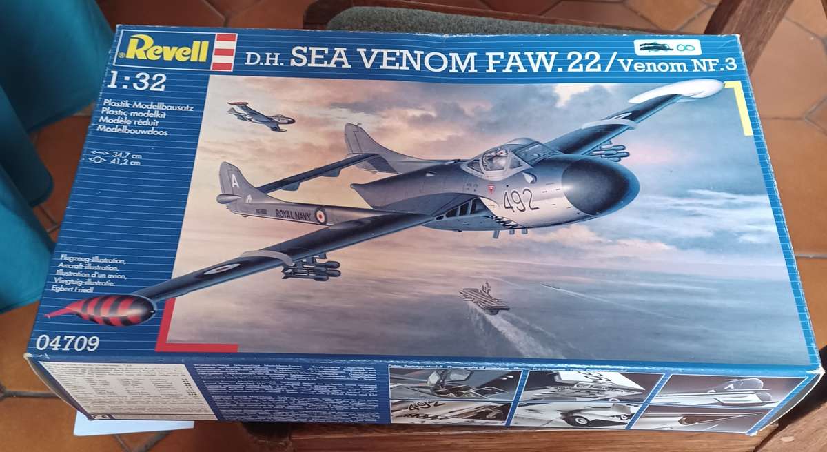 Revell ~ D.H. Sea Venom Faw.22/Venom NF.3